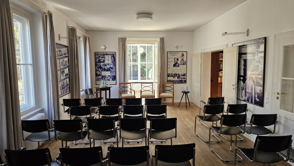 Wohnhaus der Familie Bonhoeffer - Seminarraum (historisch: Herrenzimmer)
